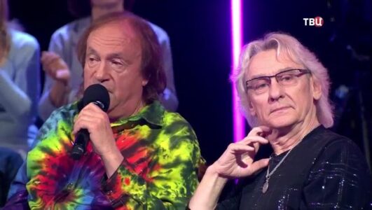 Хорошие песни Команда молодости нашей 31.10.2025 смотреть онлайн все выпуски