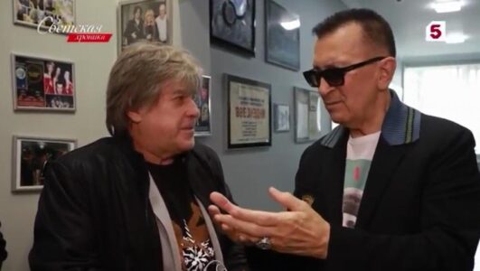 Светская хроника 31.10.2025 смотреть онлайн все выпуски