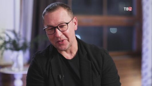 10 самых Лысые звёзды 18.12.2025 смотреть онлайн все выпуски