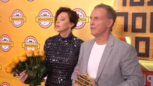 Светская хроника 14.11.2025 выпуск от 14.11.2025 смотреть онлайн