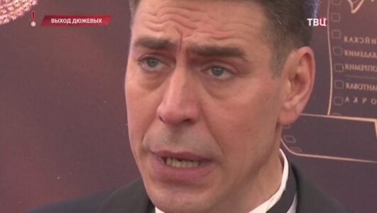 Хватит слухов 10.12.2025 смотреть онлайн все выпуски